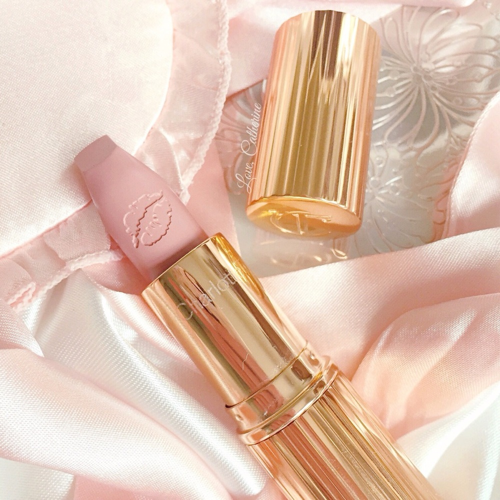 Charlotte Tilbury Kim K.W Lipstick